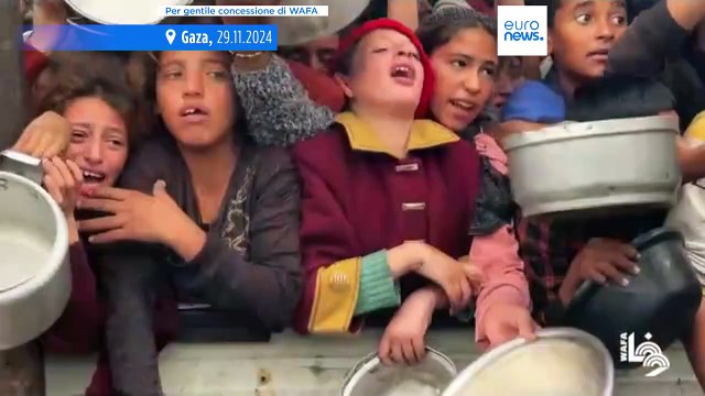 Guerra a Gaza: portavoce Onu chiede il cessate il fuoco, donne e bambini cercano cibo nei rifiuti