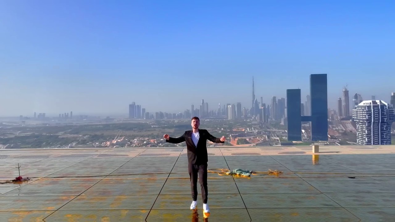 1 vs 500,000 Experiences! - MrBeast