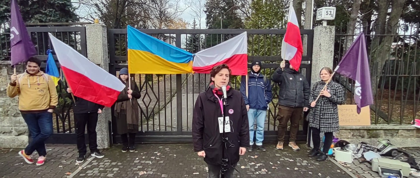 Protest pod konsulatem Rosji w Poznaniu