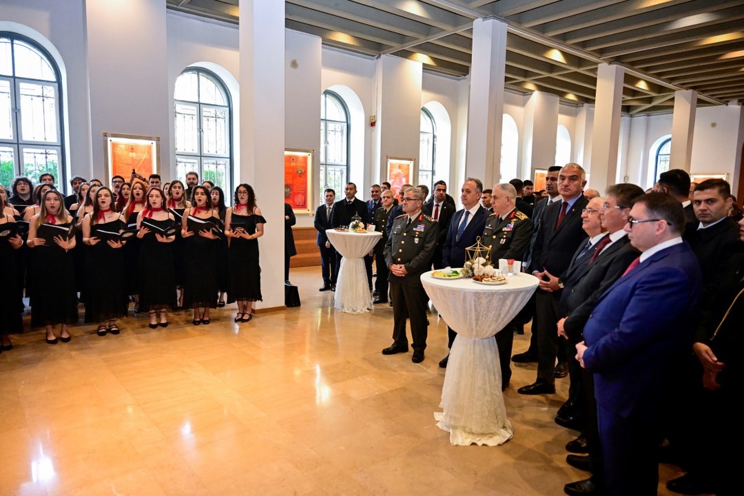 "Kıbrıs Mutlu Barış Harekatı'nın 50'nci Yılı Fotoğraf Sergisi" açıldı!