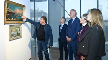 Bakan Ersoy, "Bir Koleksiyoner Hikayesi" sergisini ziyaret etti!