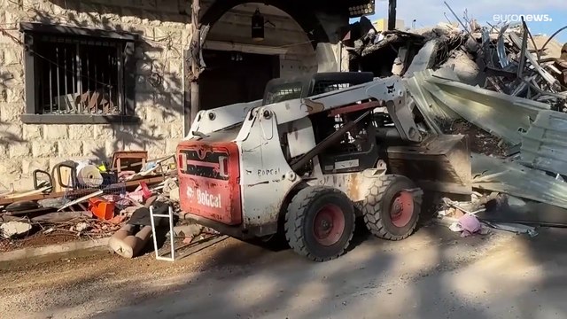 خطوة نحو التعافي.. أهالي النبطية يبدأون بترميم منازلهم المتضررة جراء القصف الإسرائيلي