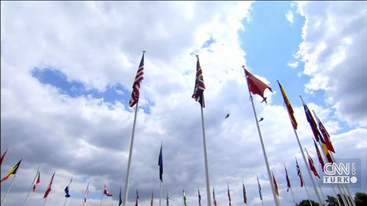 Zelenski'den ''ATEŞKES'' önerisi: ''Ukrayna topraklarını NATO şemsiyesi altında alın''