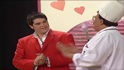 مشهد نادر للفنان طارق الابياري في بداياتة الفنية مع الراحل العظيم سمير غانم علي خشبة المسرح