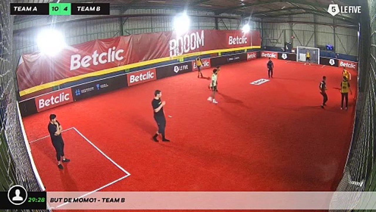But de Momo1 - Team B