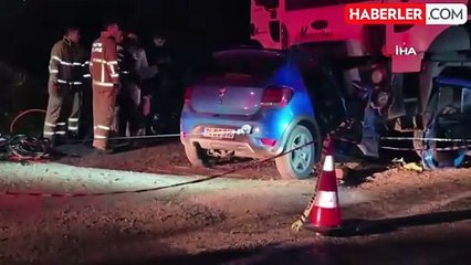 Bartın'da Feci Kaza: Yarış Yapan Araç Kamyonun Altına Girdi, 5 Genç Hayatını Kaybetti