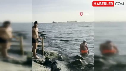 Soğuk Hava Dinlemeden Deniz Keyfi