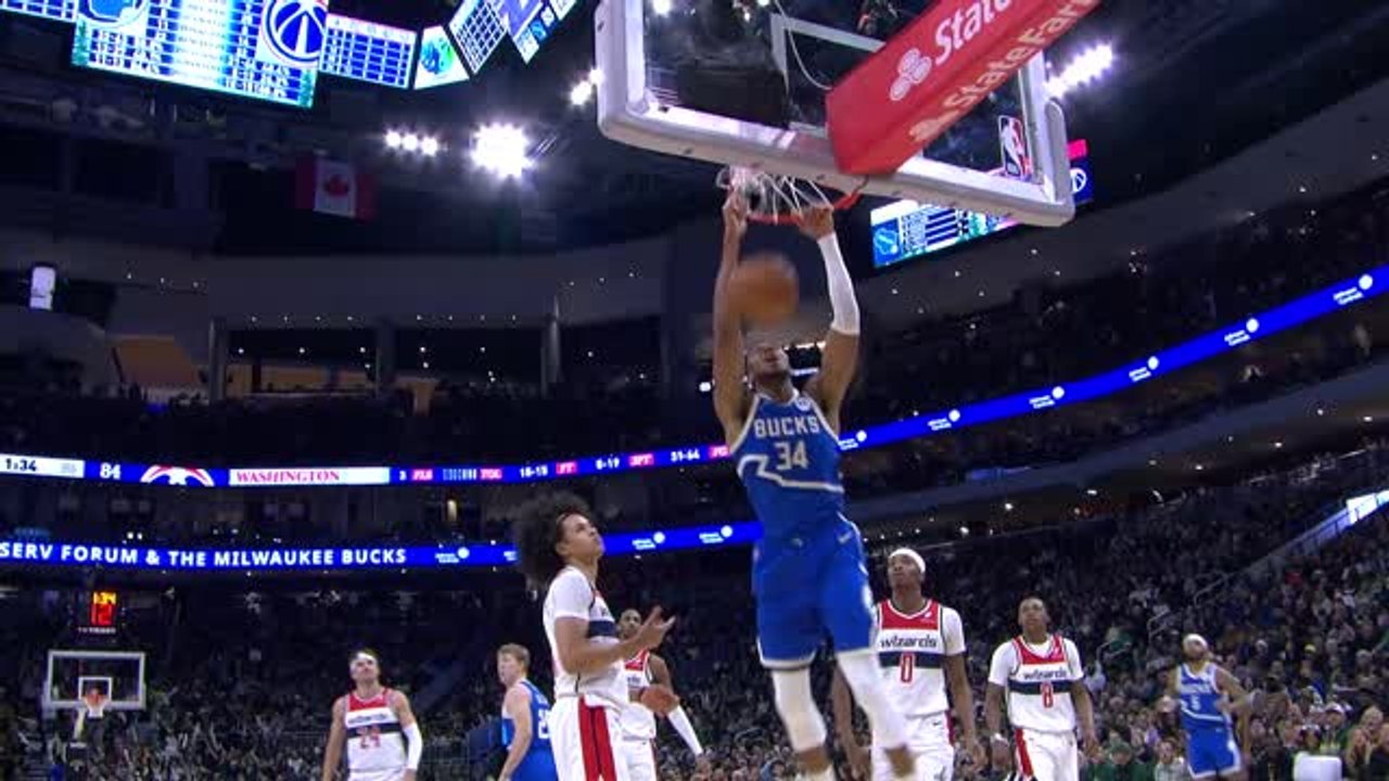 Giannis dazzles with a trio of slams