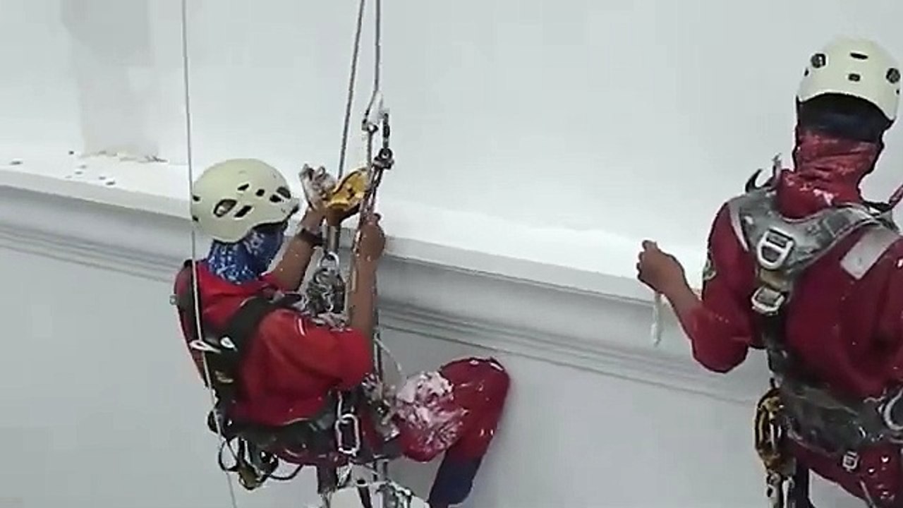 Pengecatan Gedung Tinggi dengan Teknologi Terkini di Jakarta