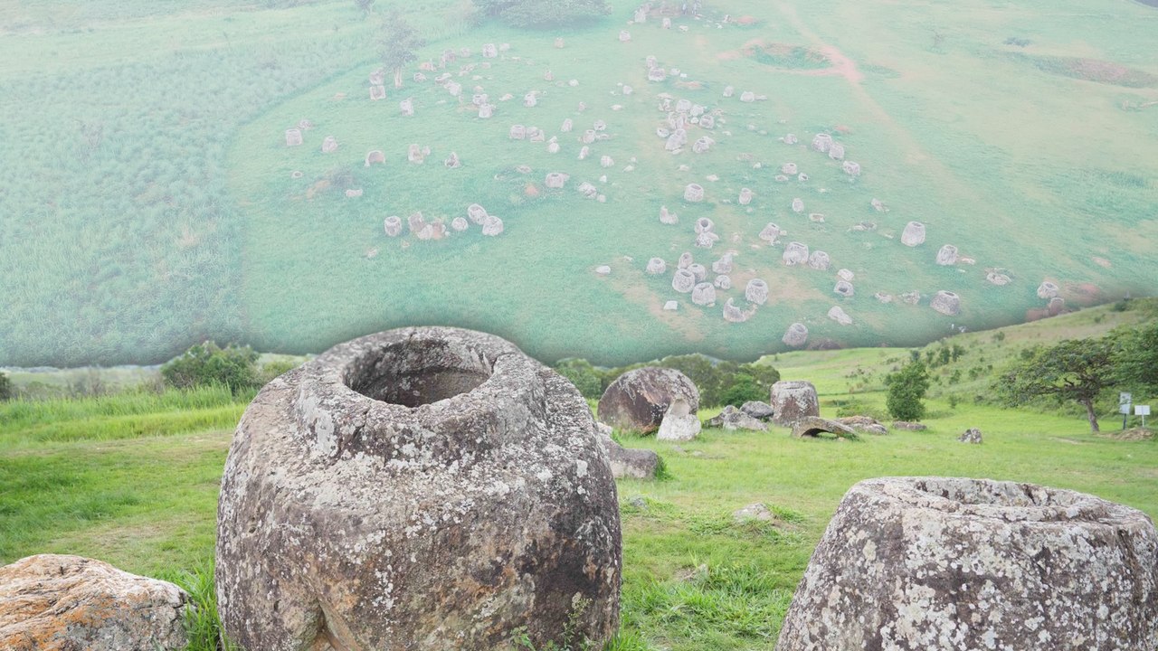 Cánh đồng Chum: Dấu tích của người khổng lồ hay kho báu thần linh?