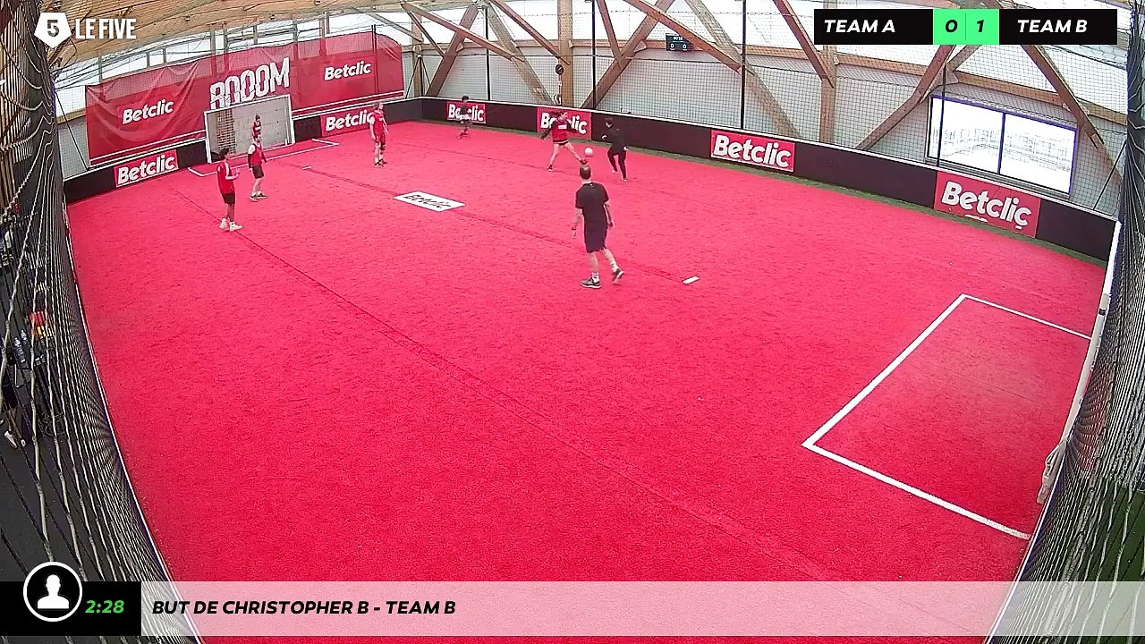 But de Christopher B - Team B