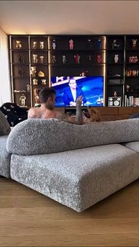 Fedez a Sanremo 2025, l'annuncio di Carlo Conti e la reazione del rapper