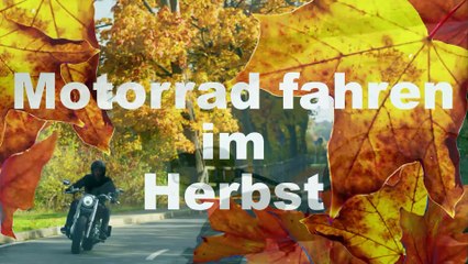 Motorrad fahren im Herbst