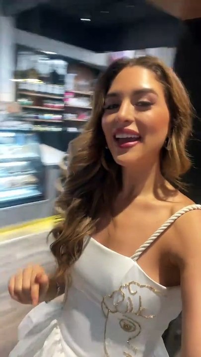 Miss Bolivia, Juliana Barrientos, visitó el lugar que fue su "primer trabajo"