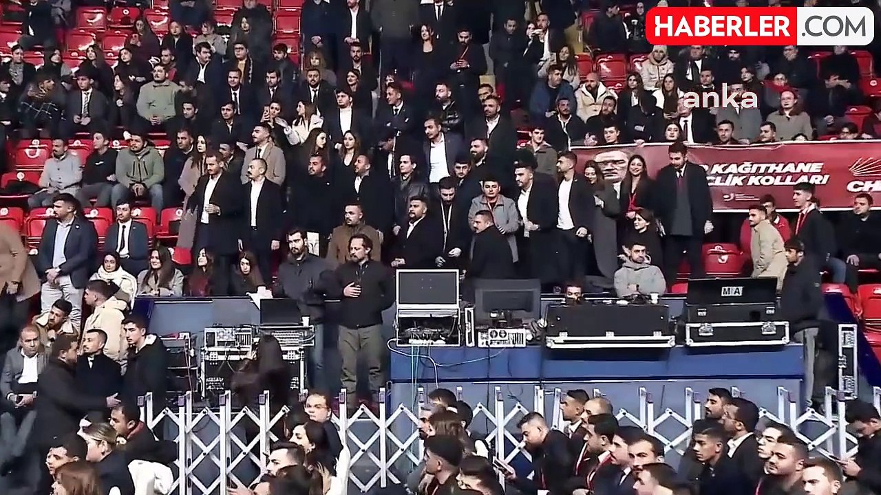 CHP 17'nci Gençlik Kolları Kurultayı... Cem Ayd...
