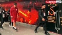 Galatasaray'da korkutan sakatlık: Yıldız futbolcu, sahayı sedyeyle terk etti