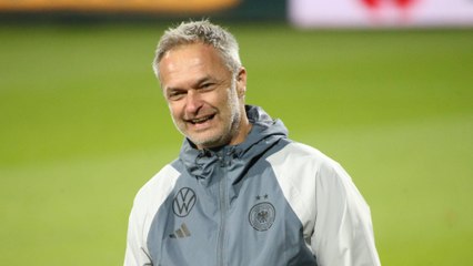 Wück: "Damit umgehen wir die erste Frage der Journalisten"