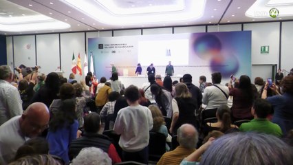 Irene Vallejo y Tyto Alba presentan la versión ilustrada del libro 'El infinito en un junco', en FIL