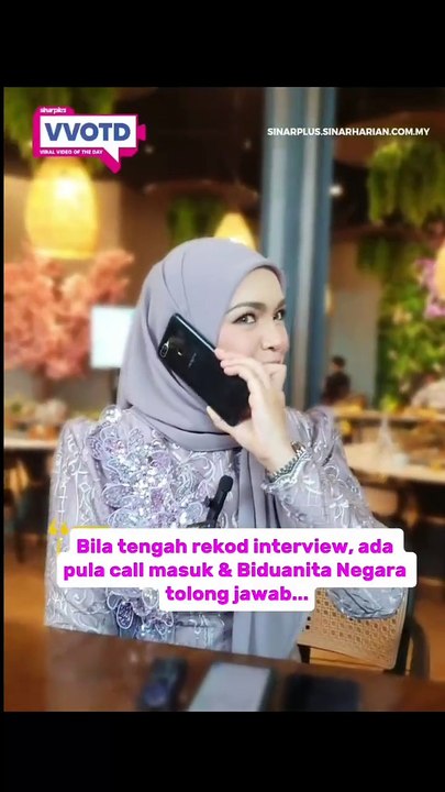 Bila kawan kau call tapi yang jawabnya Biduanita Negara. Comel je Tokti bila layan, siap tanya nak order susu ke