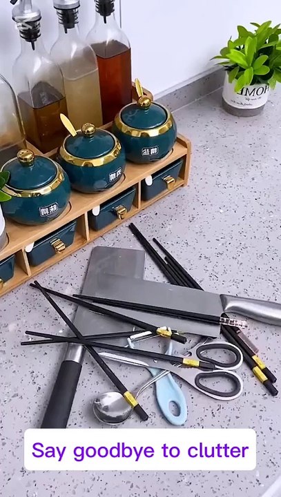 "Transform Your Kitchen: The Ultimate Wall-Mounted Organizer!"