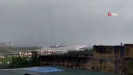 Yolcu uçağı inişe geçtiği anda faciaya ramak kaldı...