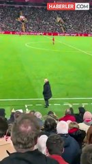 Pep Guardiola'dan Liverpool taraftarına olay hareket