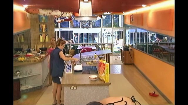 063-Big Brother Australia Season 03, Day 41a,Daily Show, Friday, 6 June 2003