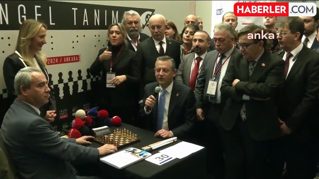 Özgür Özel, Görme Engelliler Satranç Turnuvası'nın Açılışını Yaptı… Bu Turnuvaları Belediye Başkanlarımıza Ödev Olarak İleteceğiz