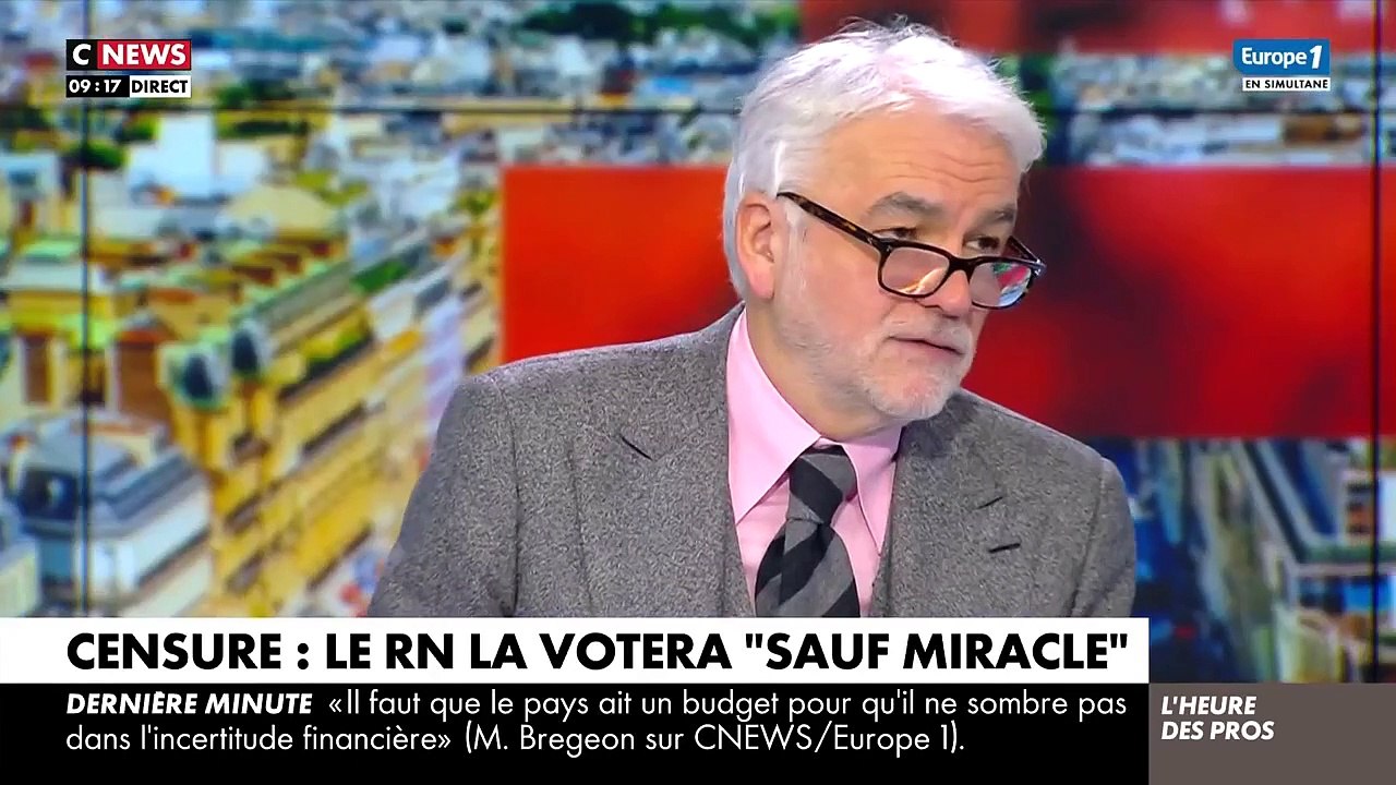 L'Heure des Pros : "Elle n'a pas besoin de vous!" Pascal rembarre Philippe Guibert en plein direct