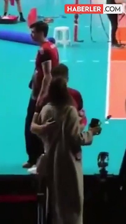 Hande Baladın'ın yakışıklı sevgilisi gündem oldu