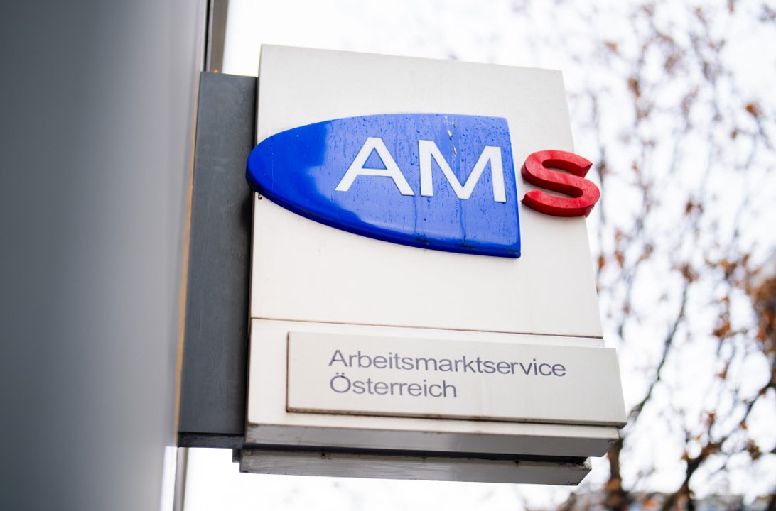 Arbeitslosigkeit im November gestiegen - 384.000 Personen ohne Job