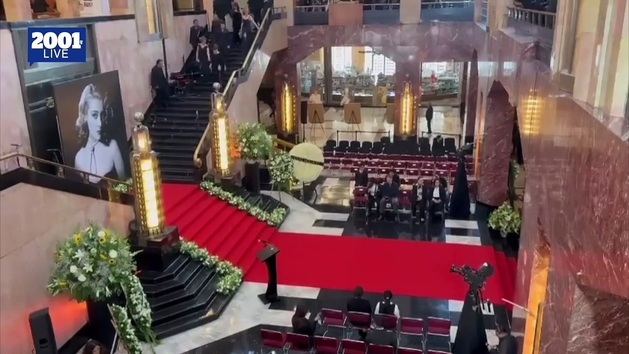 Luis Miguel envía corona de flores al homenaje de Silvia Pinal