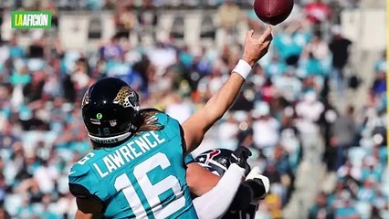 Trevor Lawrence sufre escalofriante golpe en la cabeza durante Texans vs Jaguars
