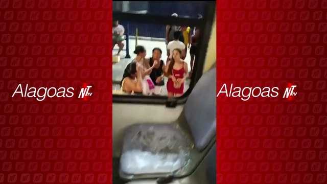 Confusão entre torcedores dentro de ônibus, resulta em prisão em Maceió