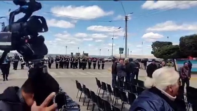 La Orquesta Policial de Chubut le tocó “Quién se ha tomado todo el vino” a Patricia Bullrich