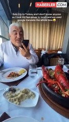Türkiye'ye yalnız gelen turist, taksi şoförünü yemeğe çıkardı
