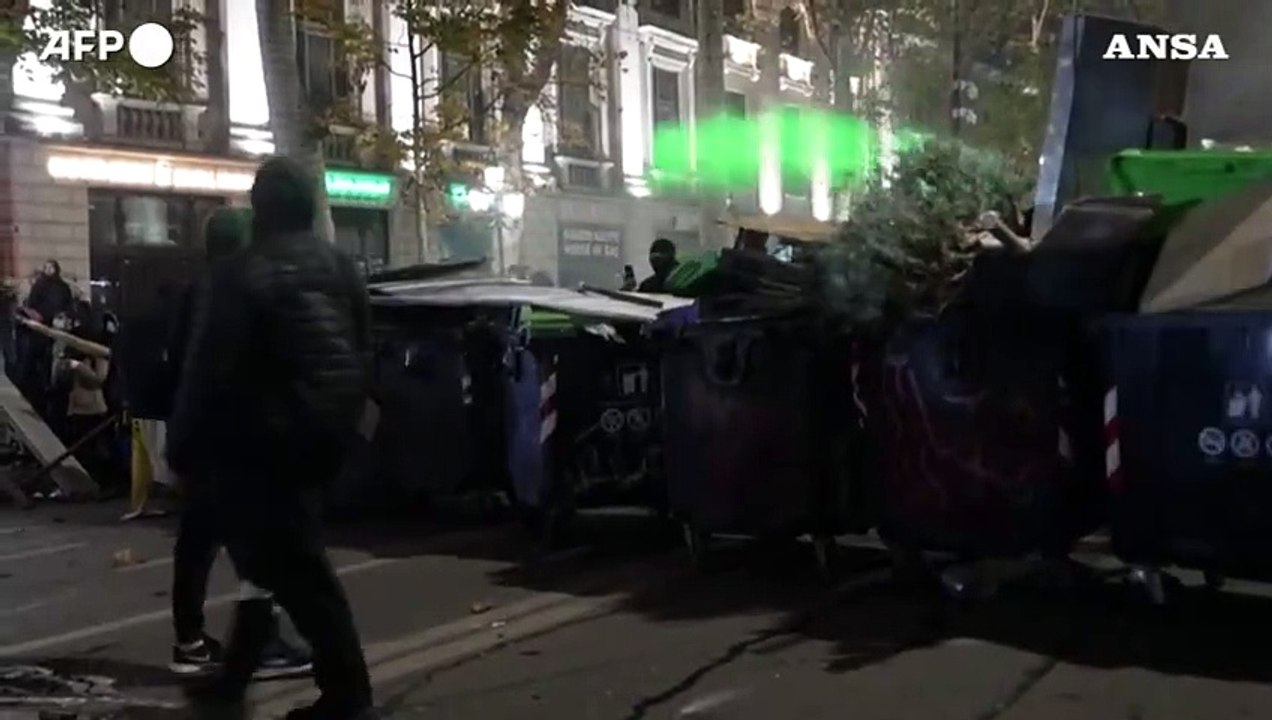 Georgia nel caos, proseguono le proteste a Tbilisi