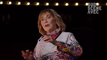 Marie-Anne Chazel évoque avec émotion et nostalgie la troupe du Splendid, dont elle fait partie, dans le format original "Sur Scène avec".