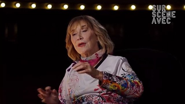 Marie-Anne Chazel évoque avec émotion et nostalgie la troupe du Splendid, dont elle fait partie, dans le format original Sur Scène avec .