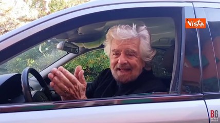 Grillo: 20 domande per coprirne tre - mandarmi via, eliminare i due mandati e situazione Presidente