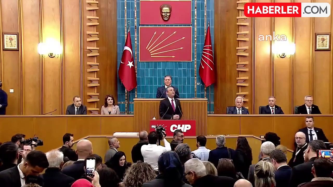Ümit Özlale CHP'ye Katıldı