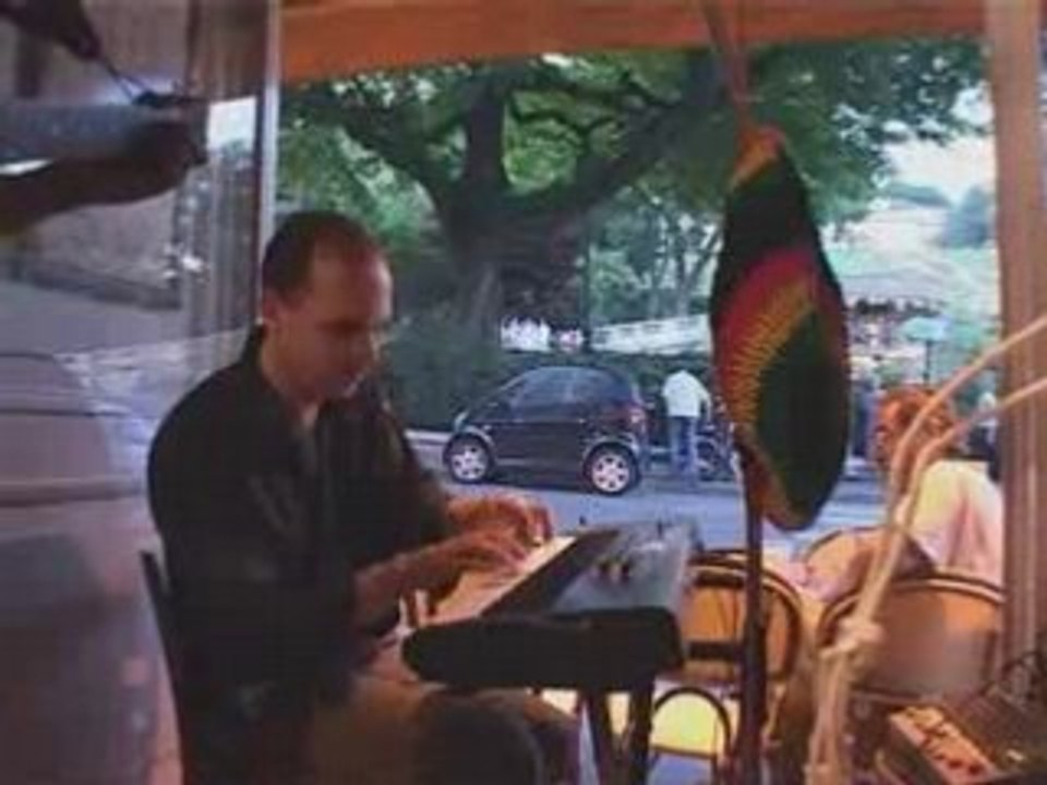 Kakoo Bar