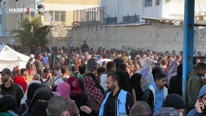 AFAD'dan gıda krizinin derinleştiği Gazze'de Filistinlilere un dağıtımı