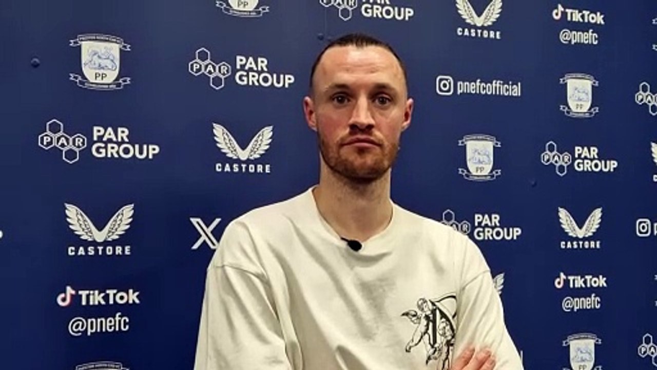 Will Keane on Sam Greenwood