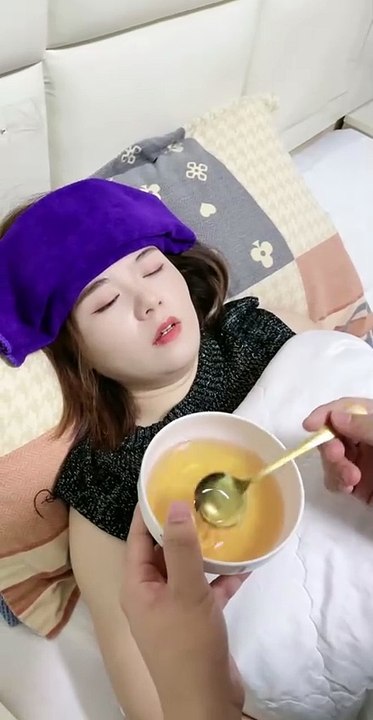 I said my quilt is too short, the quilt is too short Try not to laugh |  new funny clips