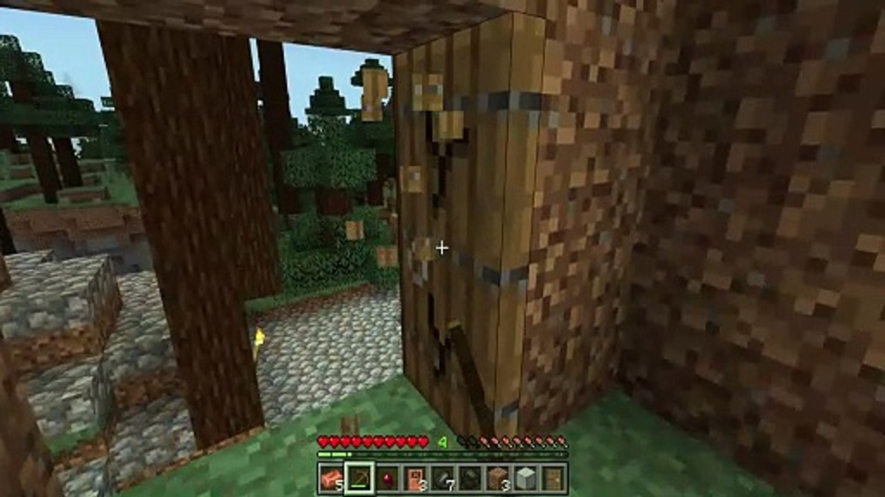 Smelting Copper Ore to make Copper Doors in Minecraft