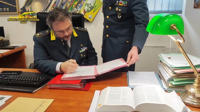 Colico, boat end breackfast abusivo ormeggiato sul lago: denunciato l'armatore.