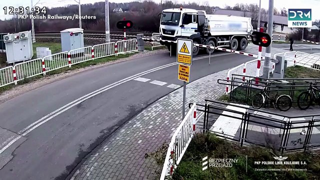 Embate entre comboio e camião na Polónia