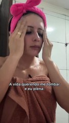 Influencer hace una rutina de ‘skicare’ y no se da cuenta que un chulupi rondaba sobre ella 