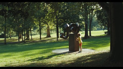 Ciento volando Tráiler